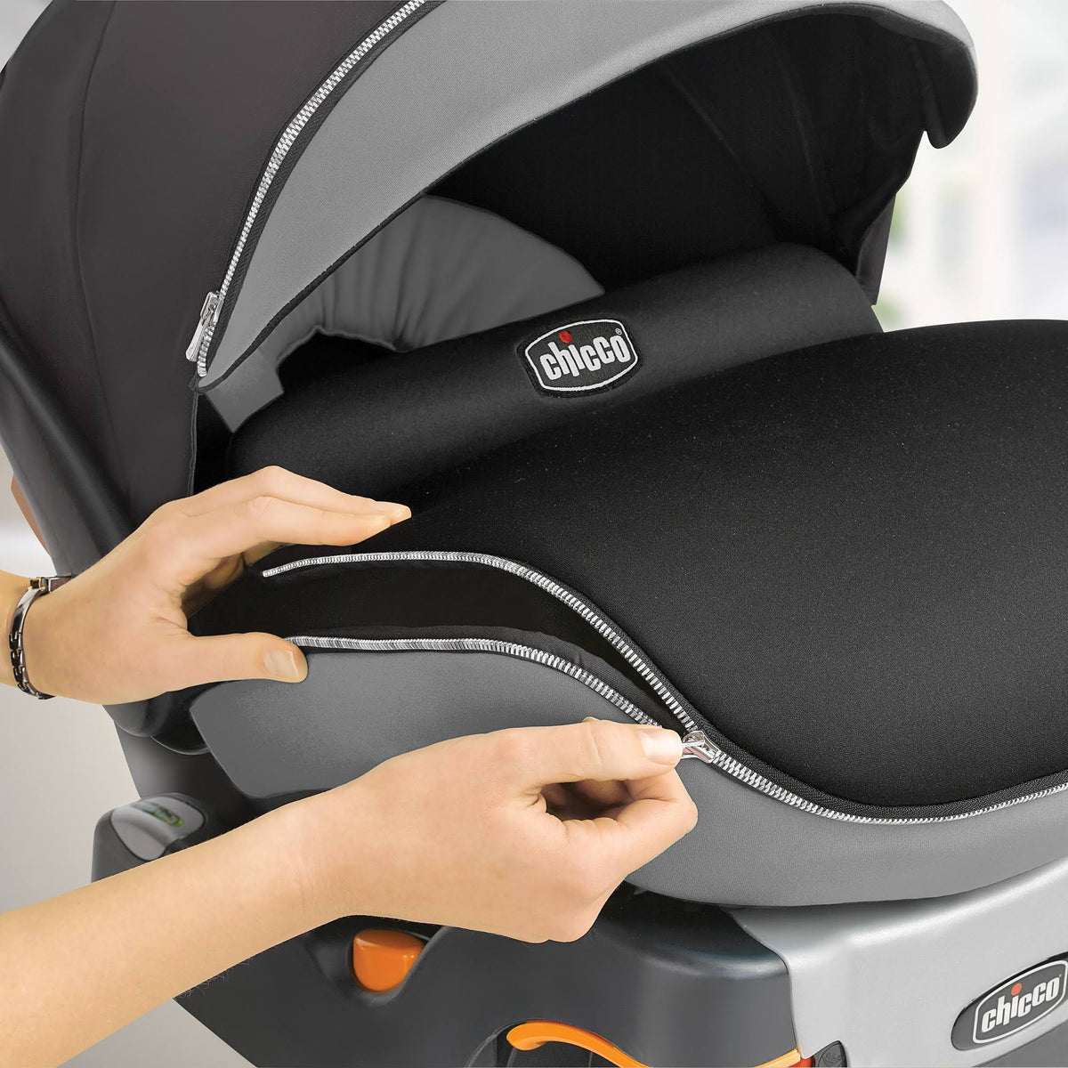 Chicco KeyFit 30 Zip Infant Car Seat - Minerale K576
