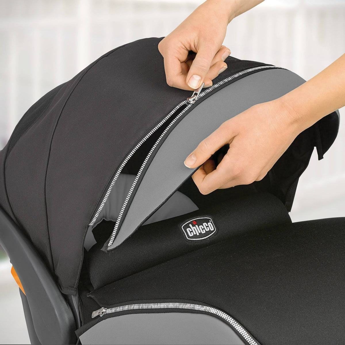Chicco KeyFit 30 Zip Infant Car Seat - Minerale K576