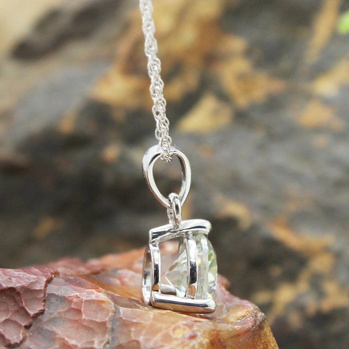 2CT Moissanite Pendant Necklace 18K White Gold Plated Silver D Color Ideal Cut R577