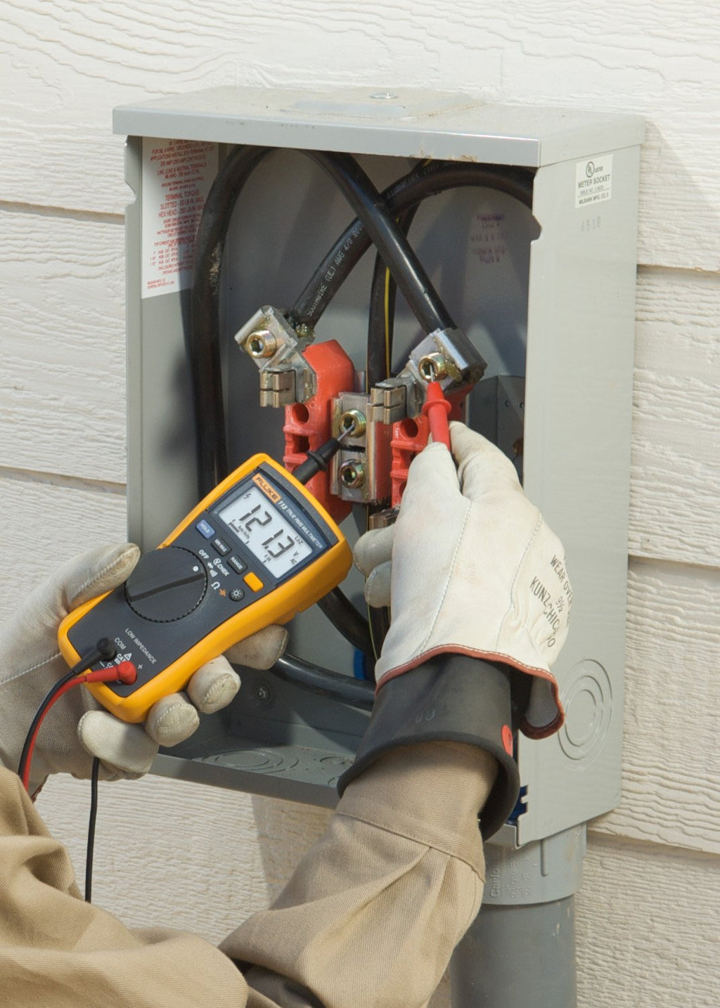 True-RMS Utility Multimeter O488