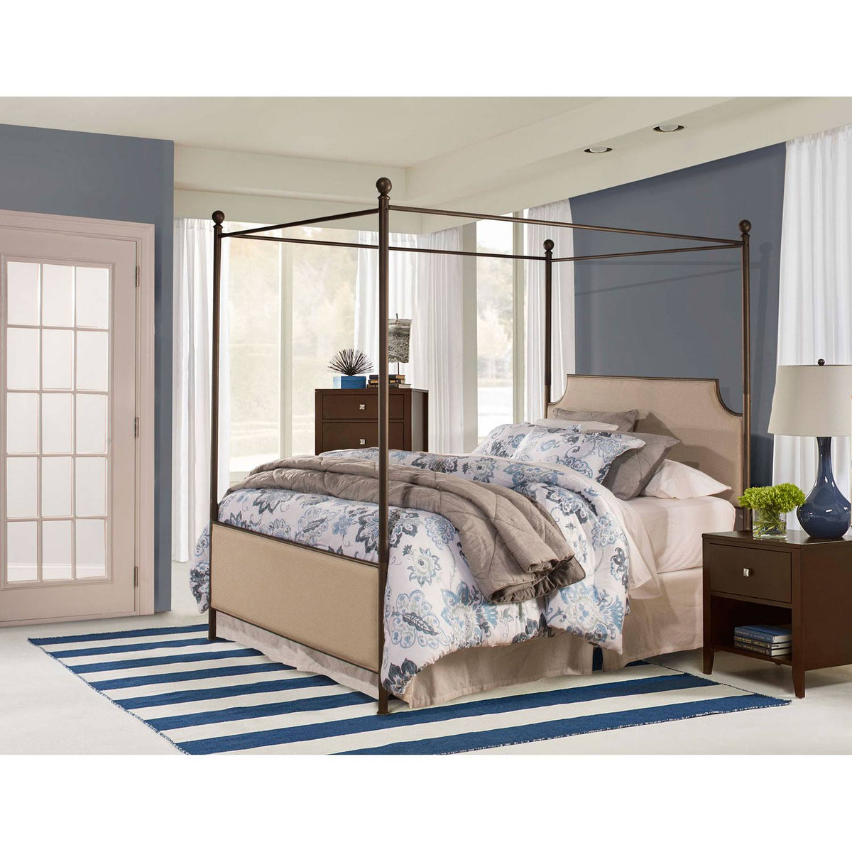 Queen Canopy Bed Set F50676
