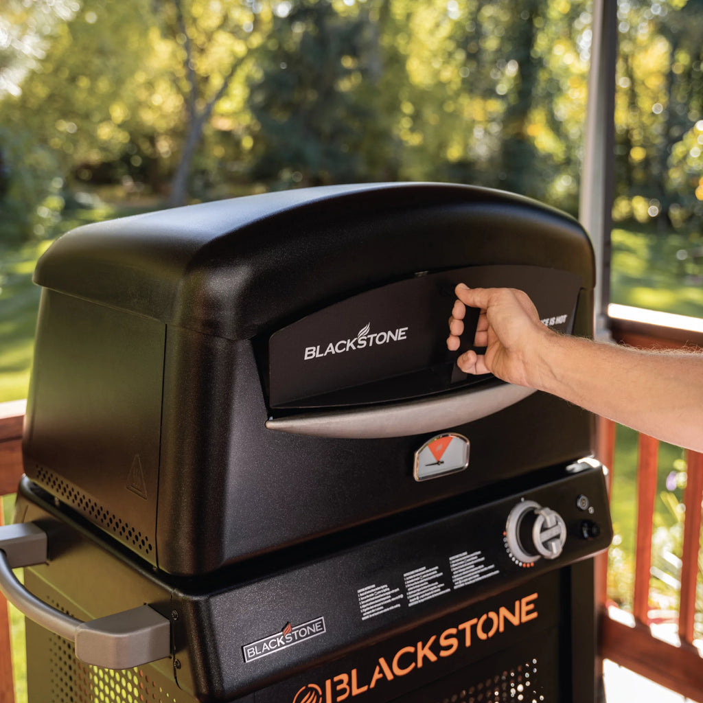Blackstone Propane Outdoor Pizza Oven with Stand and Pizza Peel X82847