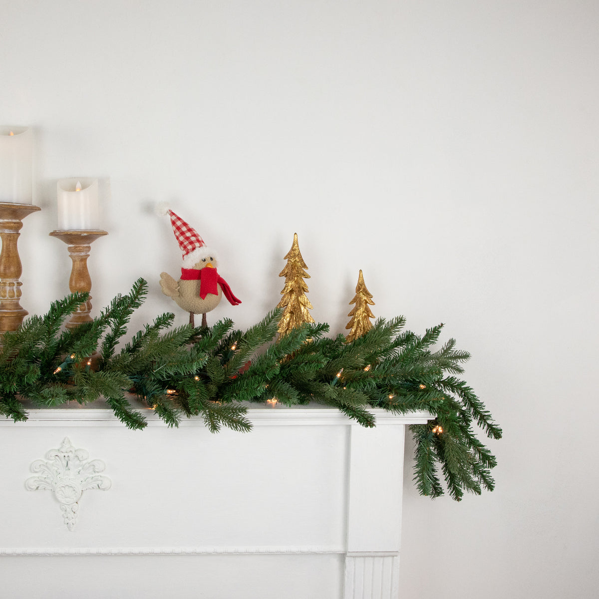 Pre-Lit Artificial Christmas Garland - 9' x 14" - Clear Lights U117377