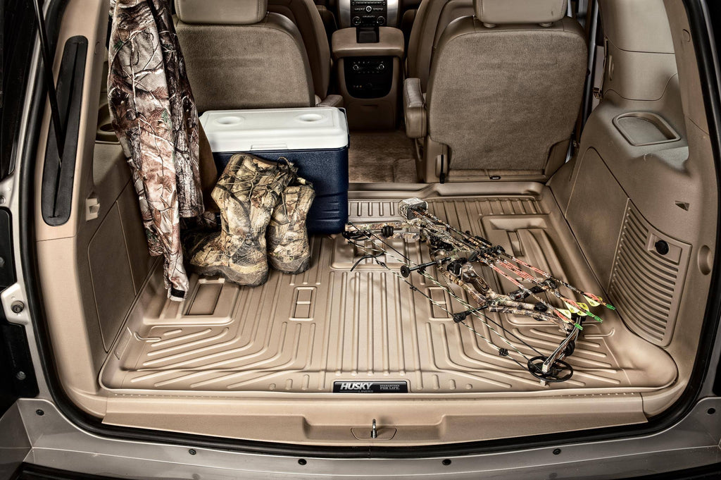 Black Cargo Liner B697