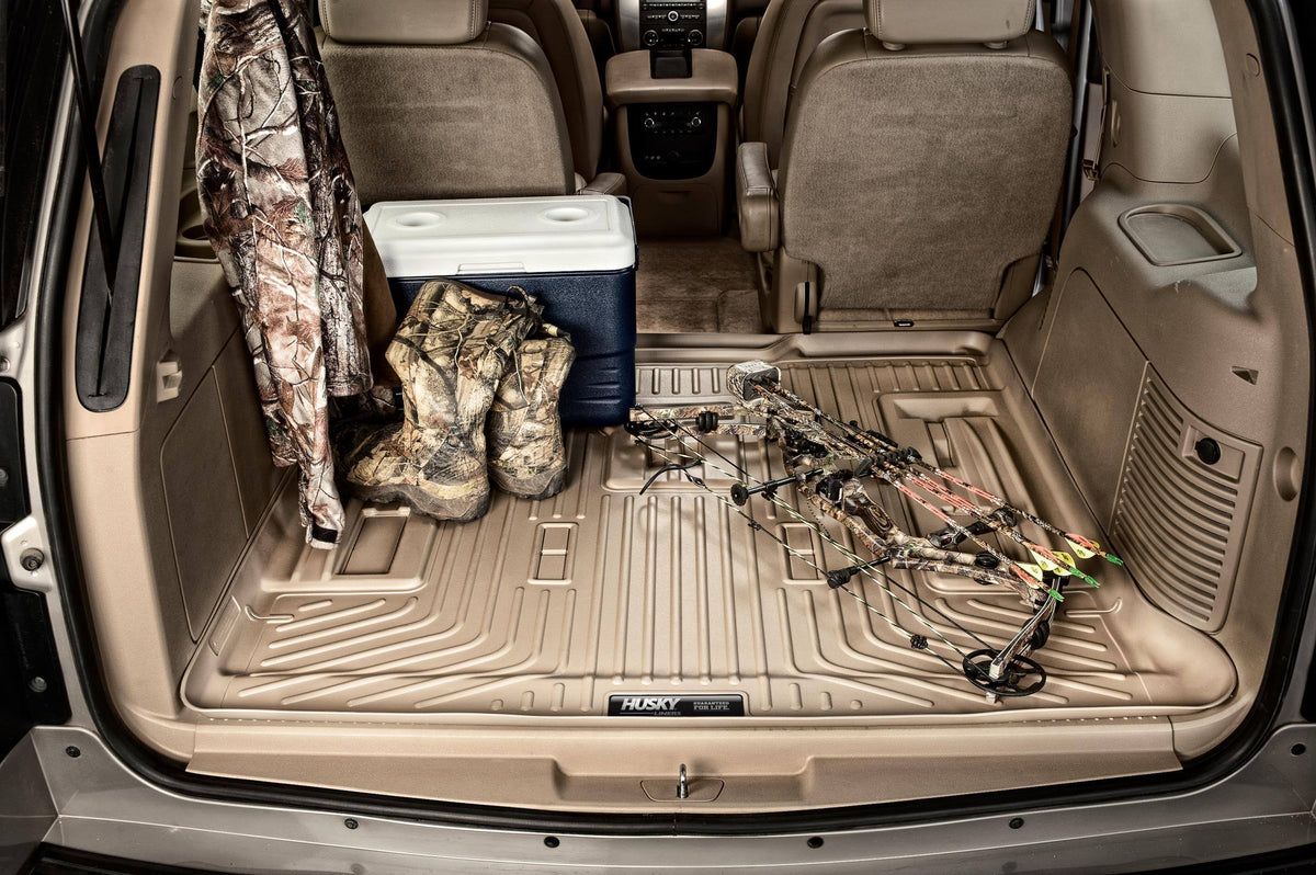 Black Cargo Liner B697