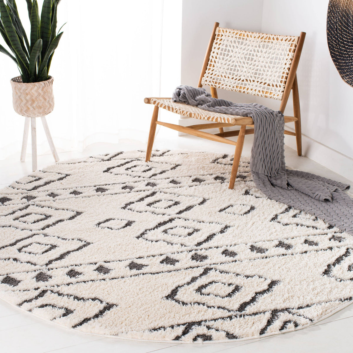 Ivory Grey Shag Round Rug C646