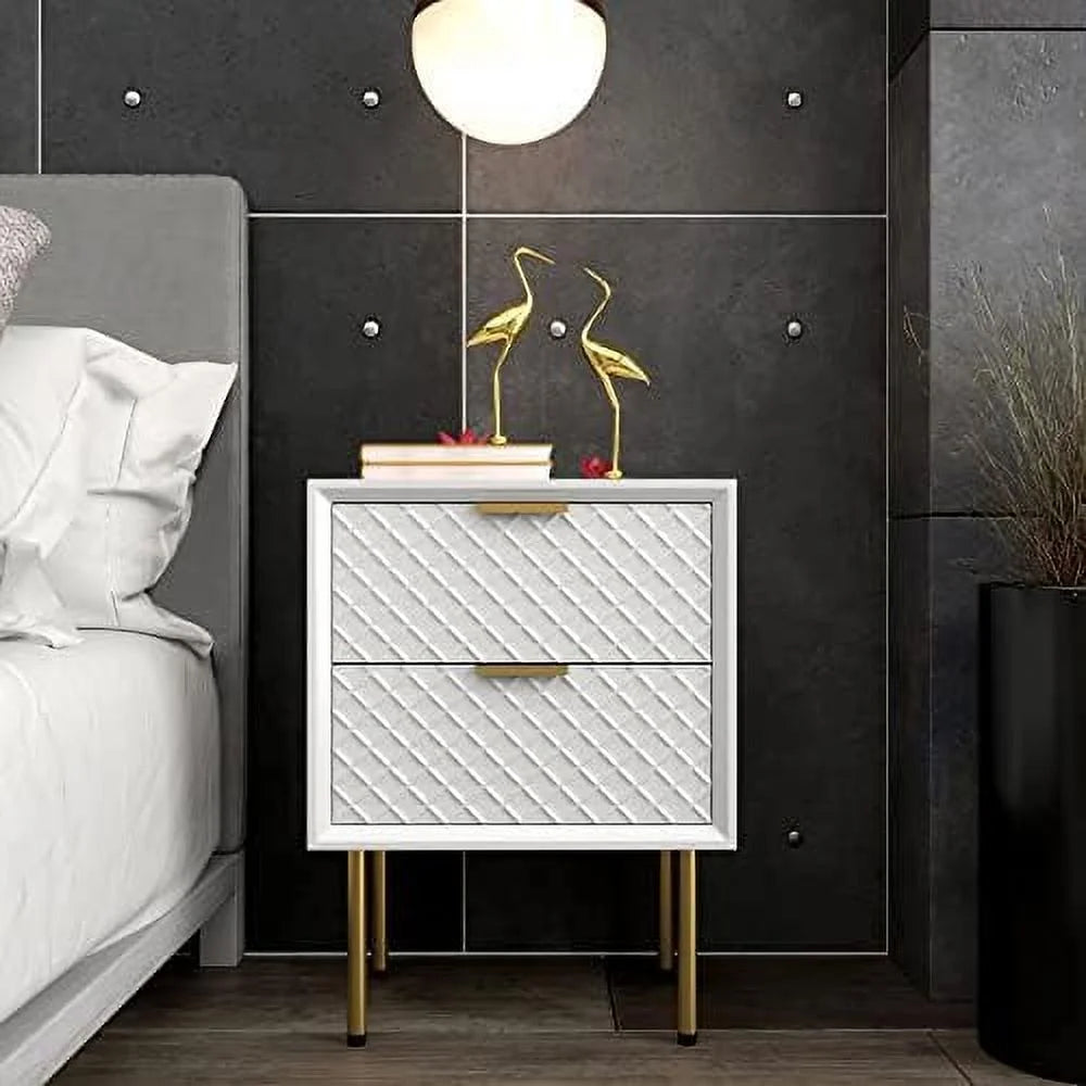 White 3-Drawer Dresser C9525